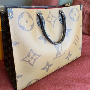 EUC Louis Vuitton Onthego GM